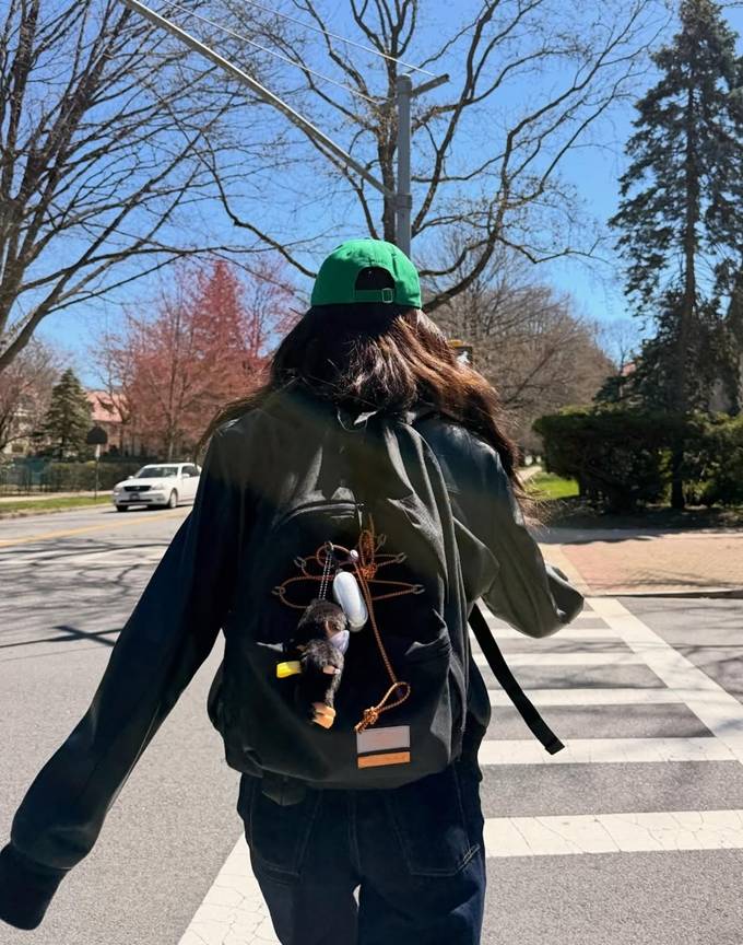 소녀시대 수영, 뉴욕 여행 근황 공개...간절기 레이어드 룩으로 스타일리시 매력 5 o 1jm5dl5kvhhp4o78ju1icp1fu6k